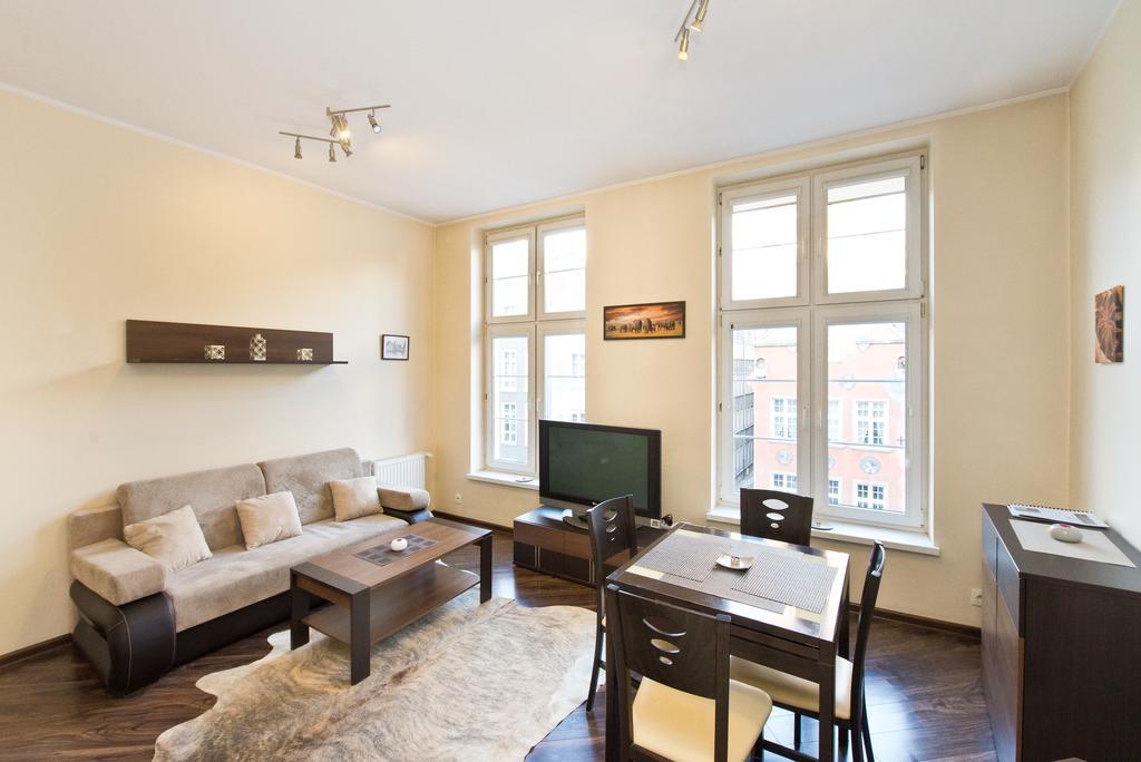Gdanskie Apartamenty - Apartamenty - Dluga Z Widokiem Na Ratusz I Nad Motlawa Pokoj fotografie